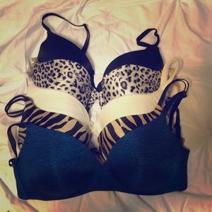 Bundle of 5 VS bras all 36D